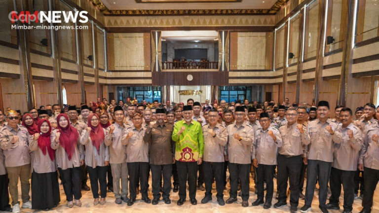 Mahyeldi Lantik FPK Sumbar 2025–2031, Tegaskan Perbedaan Harus Jadi Perekat Persatuan